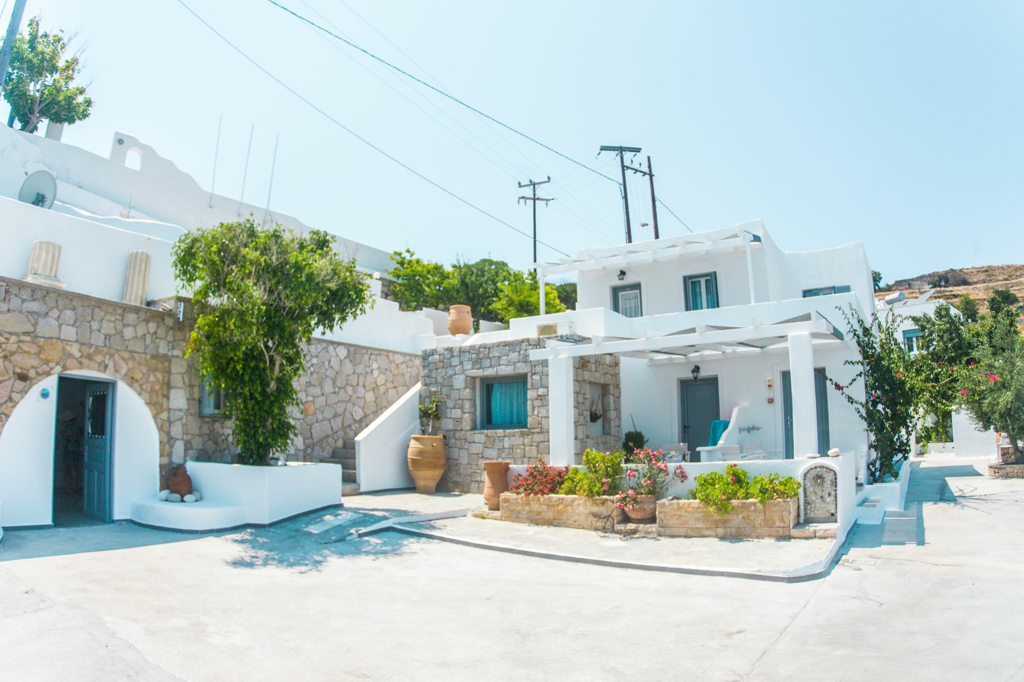 Alexandros Village Adamantas  Luaran gambar
