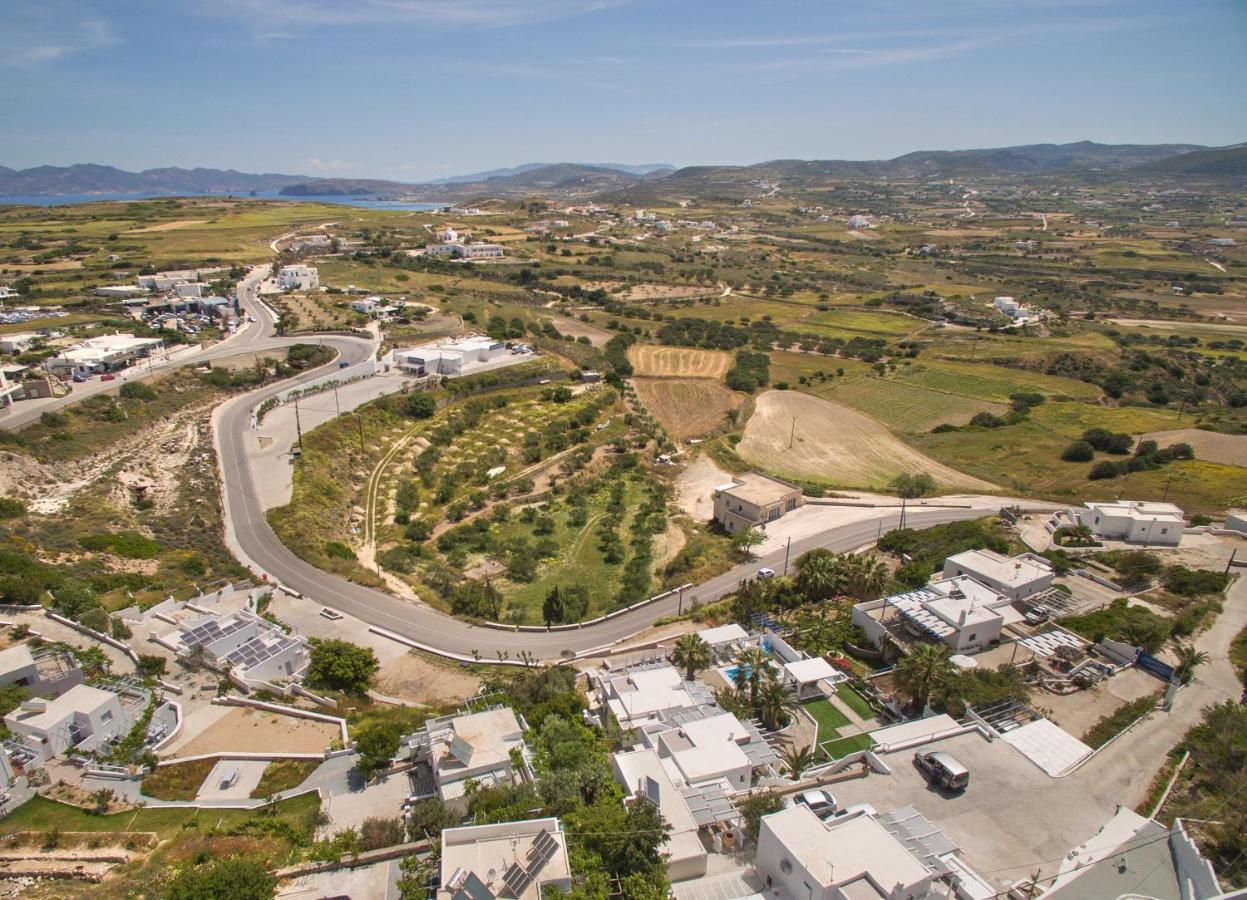 Alexandros Village Adamantas  Luaran gambar